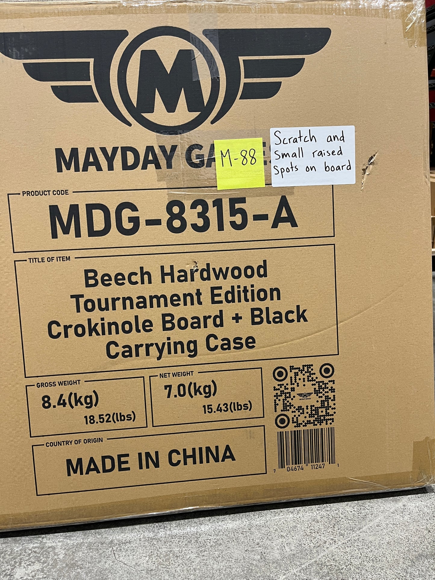 IMPERFECT/RETURNED: Beech Tournament Edition Crokinole Board + Black Carrying Case - MDG-8315-A M88